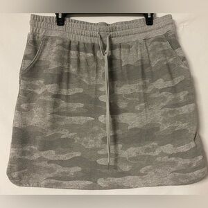 4 for $25 💜 Warehouse One Gray Camo Mini Super Stretchy Skirt Size 0X
